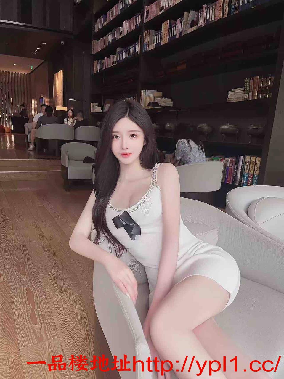 大臀丝袜美腿小姐姐易湿体会叫已体验