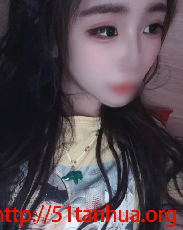 很靓的小火妹子